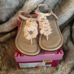 Gianni girls sandals... Fits women size 6.5
